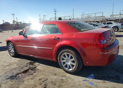 2008 Chrysler 300 Touring z USA, uszkodzony, nr VIN 2C3LA53G08H220976